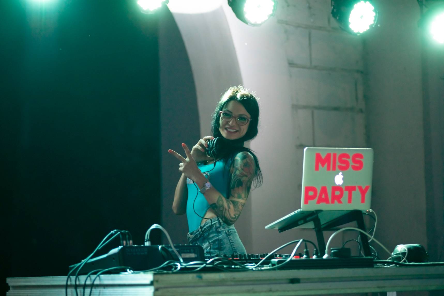Популярната DJ MiSS PARTY (Мария Панева)